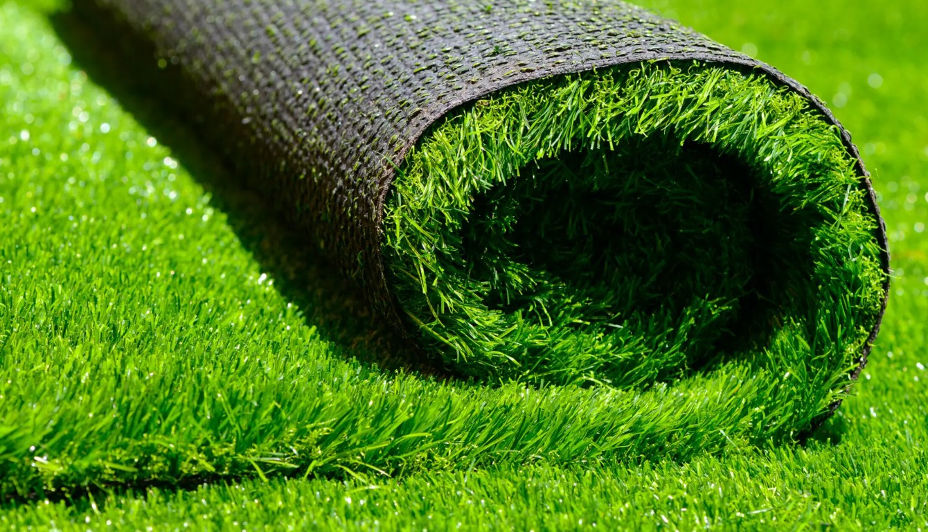 Premium artificial grass for backyard putting greens in Castro Valley, CA
